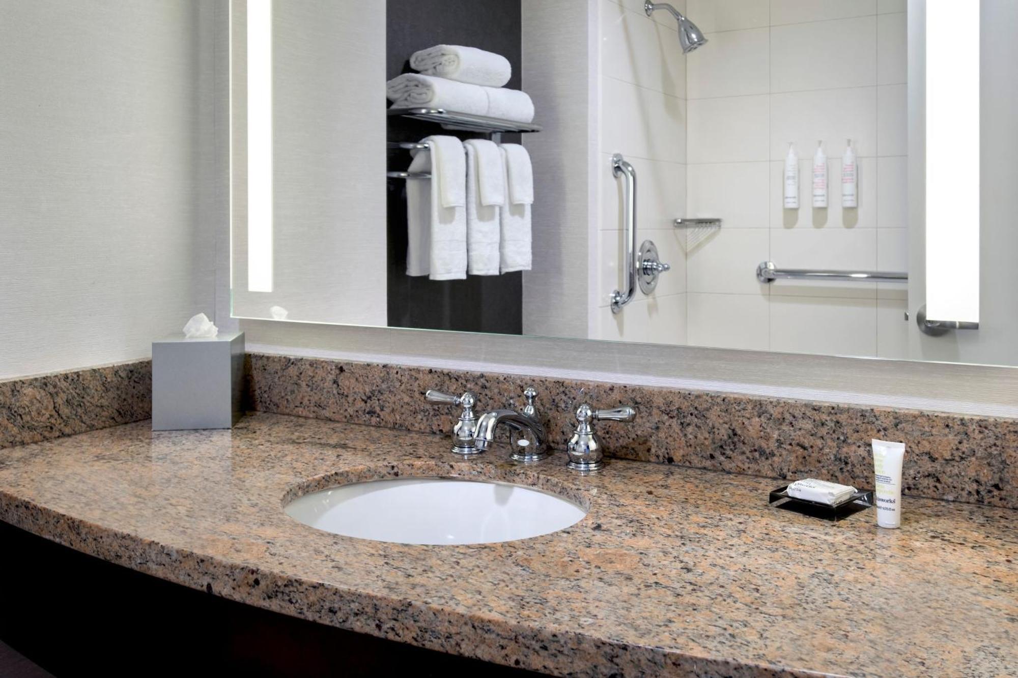New York Marriott At The Brooklyn Bridge Ξενοδοχείο Εξωτερικό φωτογραφία